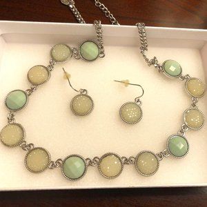 Earring & Necklace Set